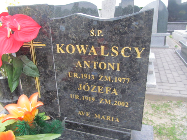 Antoni Kowalski 1913 Strzelce Wielkie - Grobonet - Wyszukiwarka osób pochowanych